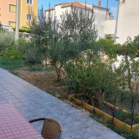 Apartment Butterfly Split - For Rest And Relaxation Εξωτερικό φωτογραφία