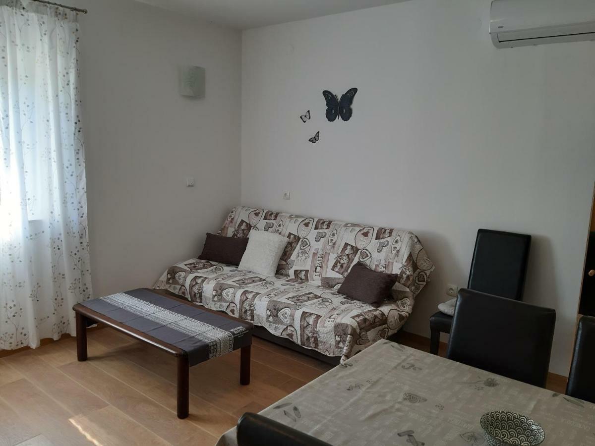 Apartment Butterfly Split - For Rest And Relaxation Εξωτερικό φωτογραφία